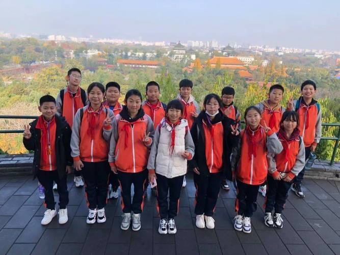 密云太師屯與朝陽垂楊柳中心小學(xué)攜手開展社會實(shí)踐活動